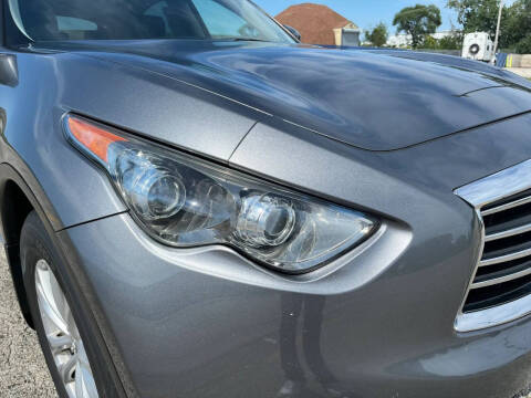 2016 Infiniti QX70