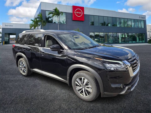 2025 Nissan Pathfinder SL