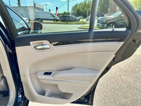 2014 Chrysler 300