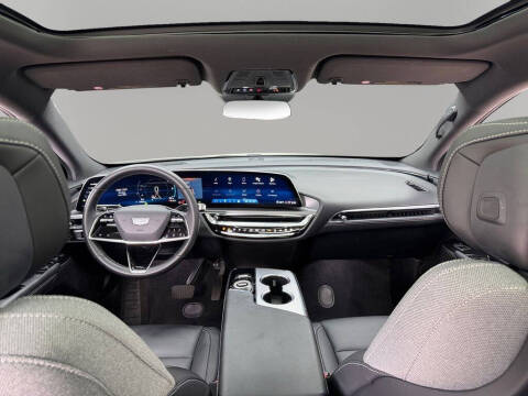 2024 Cadillac LYRIQ Tech