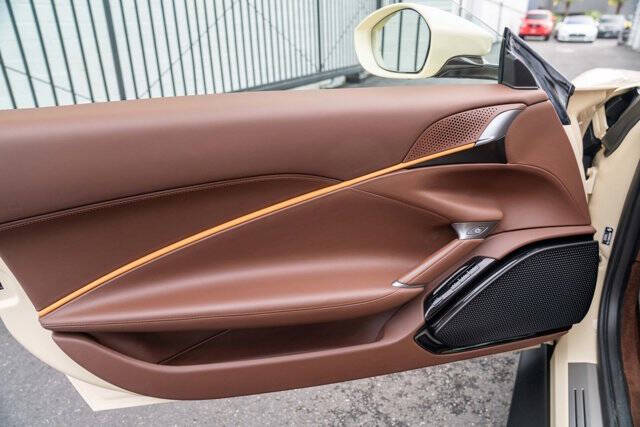 2022 Ferrari Roma 16
