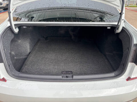 2016 Volkswagen Passat 1.8T SE