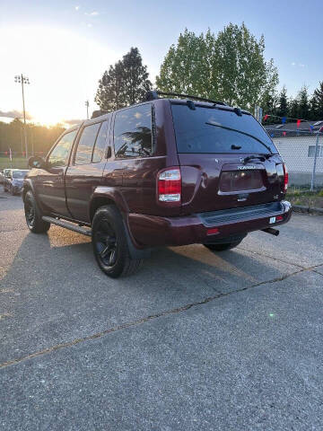 2002 Nissan Pathfinder LE