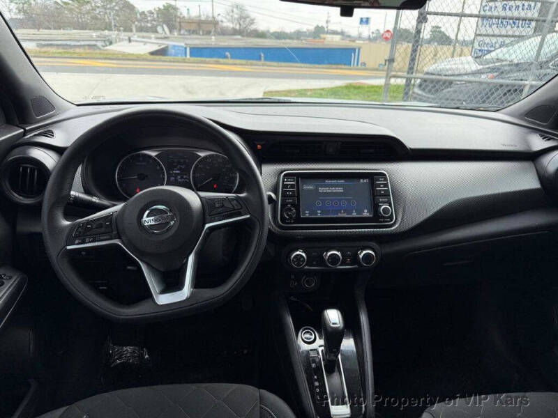 2020 Nissan Kicks S