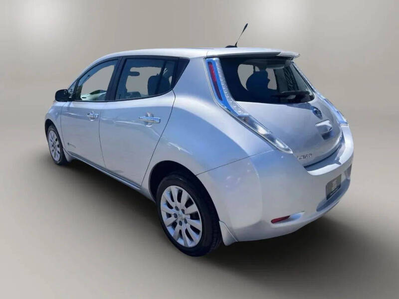 2014 Nissan LEAF S