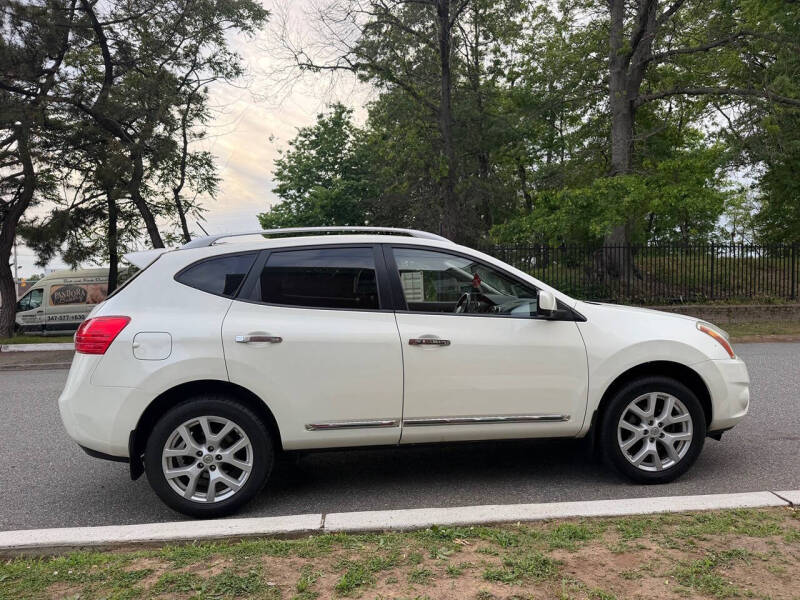 2013 Nissan Rogue SV w/SL Package