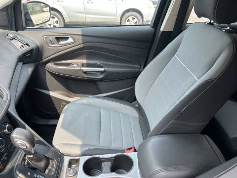2015 Ford Escape SE