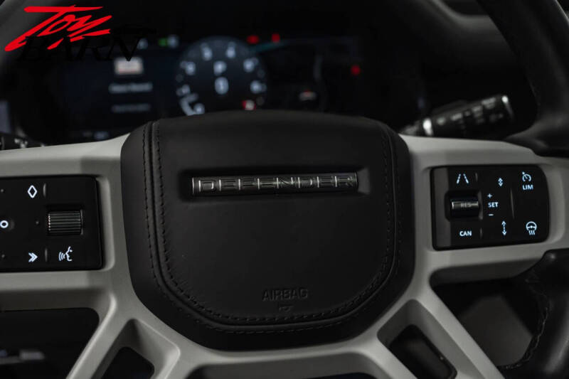 2023 Land Rover Defender 110 X-Dynamic SE