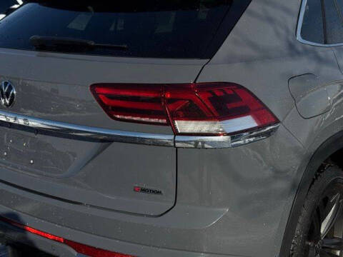 2022 Volkswagen Atlas Cross Sport V6 SEL R-Line 4Motion