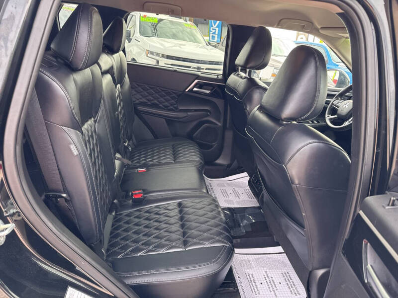 2024 Mitsubishi Outlander SEL