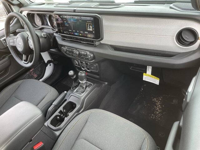 2025 Jeep Gladiator Sport S