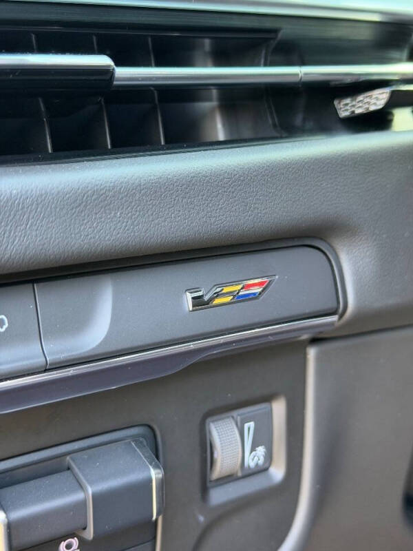 2025 Cadillac Escalade-V