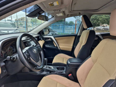 2017 Toyota RAV4 XLE