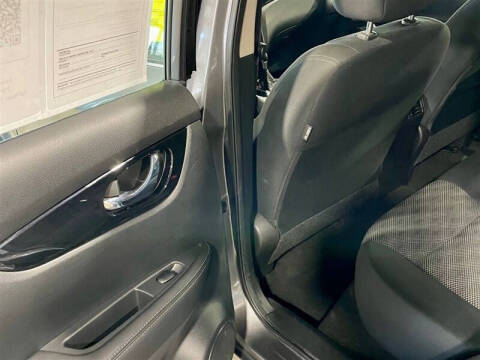 2021 Nissan Rogue Sport SV