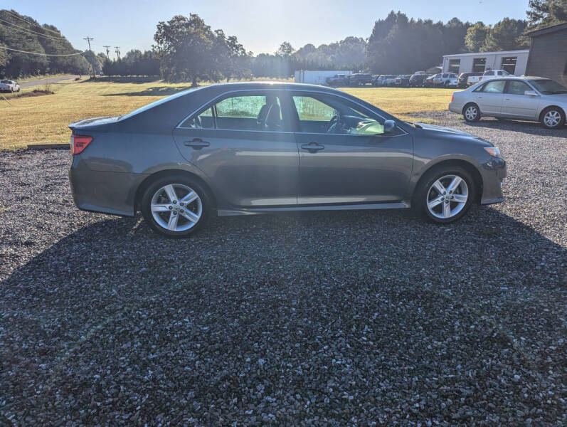 2014 Toyota Camry SE