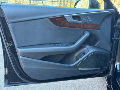 2017 Audi A4 2.0T quattro Premium Plus