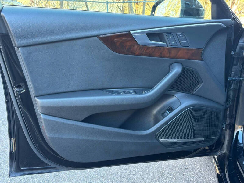 2017 Audi A4 2.0T quattro Premium Plus