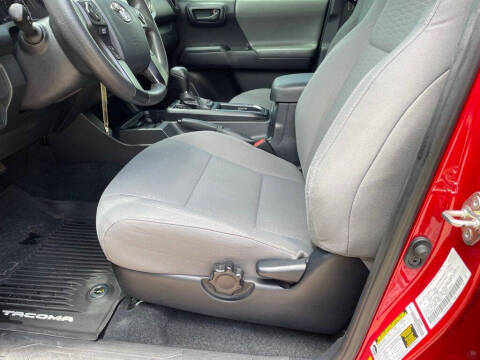 2019 Toyota Tacoma SR