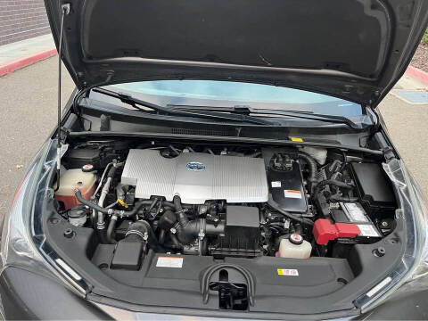 2017 Toyota Prius Two