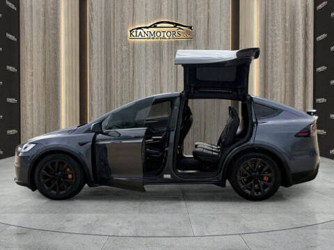 2023 Tesla Model X Standard Range