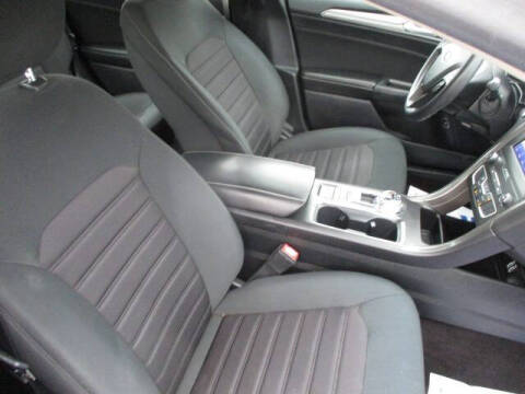 2020 Ford Fusion Hybrid SE