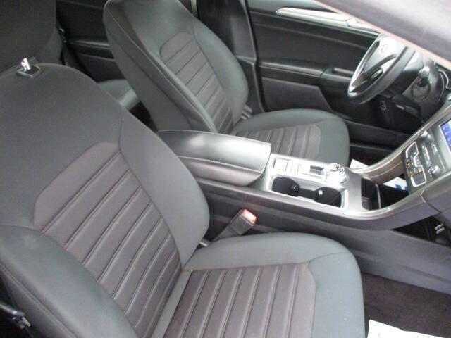 2020 Ford Fusion Hybrid SE