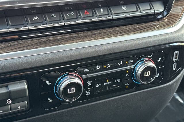 2026 GMC Sierra 1500 Elevation Standard