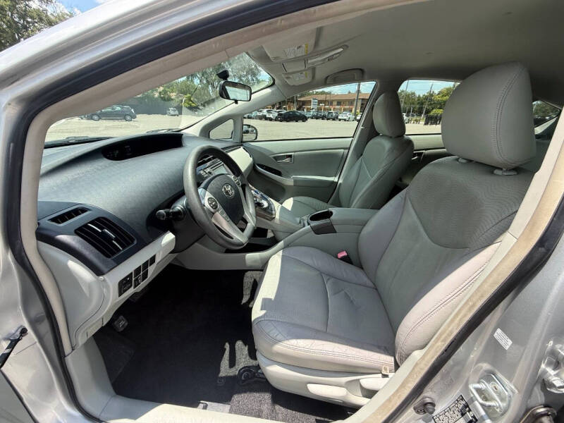 2012 Toyota Prius Three