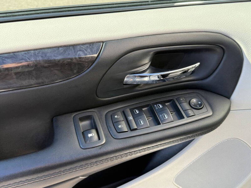 2017 Dodge Grand Caravan SE