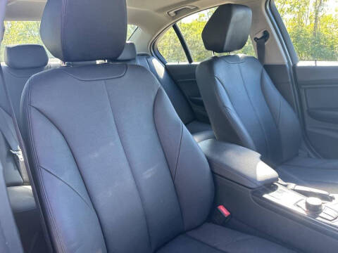 2017 BMW 3 Series 320i xDrive
