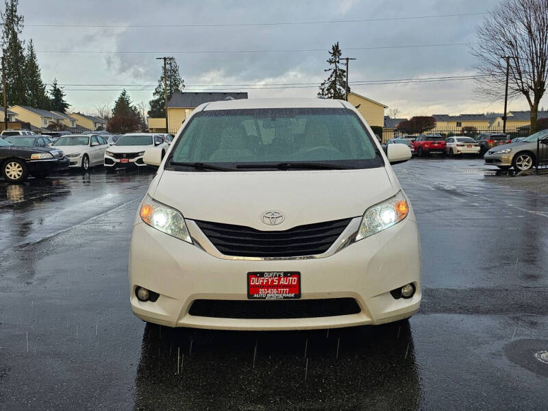 2012 Toyota Sienna LE 7-Passenger