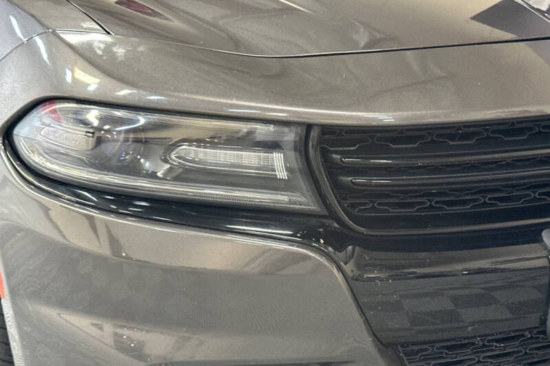 2017 Dodge Charger SE