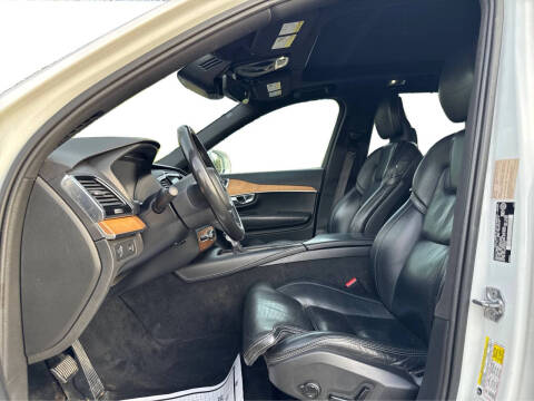 2018 Volvo XC90 T6 Inscription