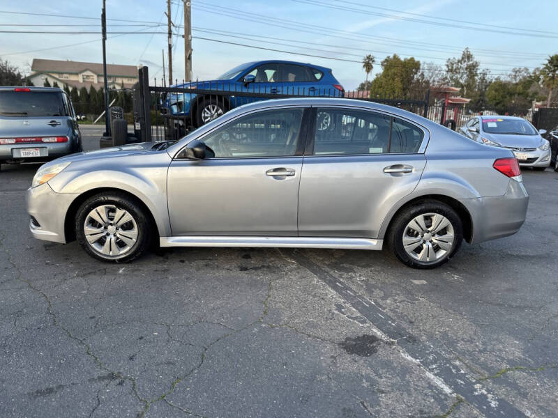 2011 Subaru Legacy 2.5i