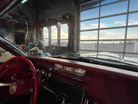 1965 Ford Thunderbird