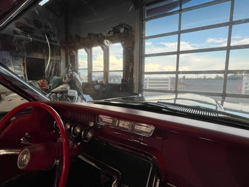 1965 Ford Thunderbird