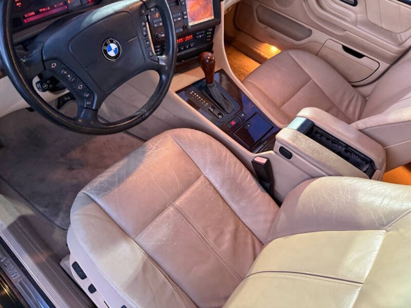 2000 BMW 7 Series 740iL