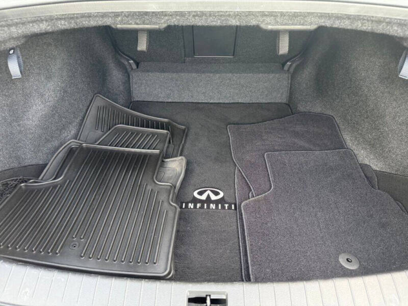 2022 Infiniti Q50 Luxe