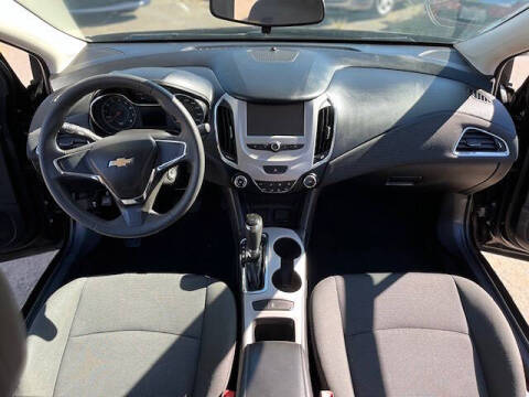 2018 Chevrolet Cruze LS Auto