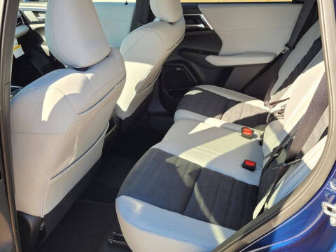 2026 Mitsubishi Outlander SE