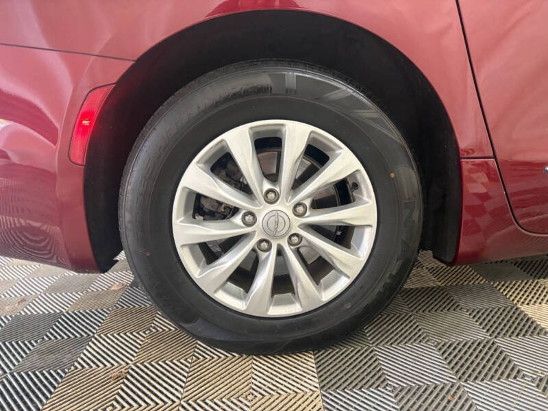 2019 Chrysler Pacifica Touring L