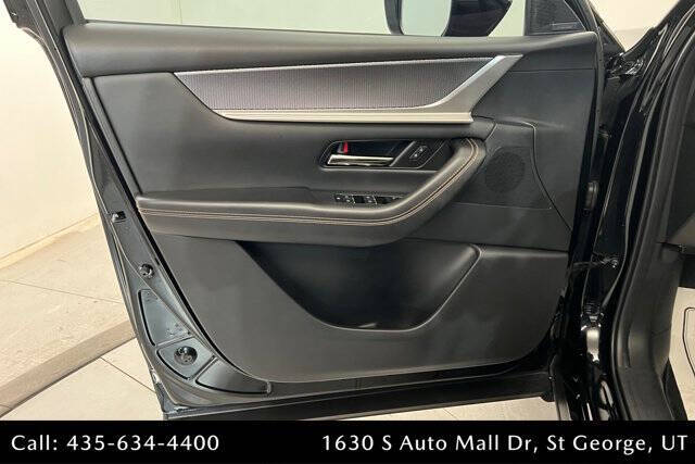 2025 Mazda CX-70 Plug-in Hybrid Premium