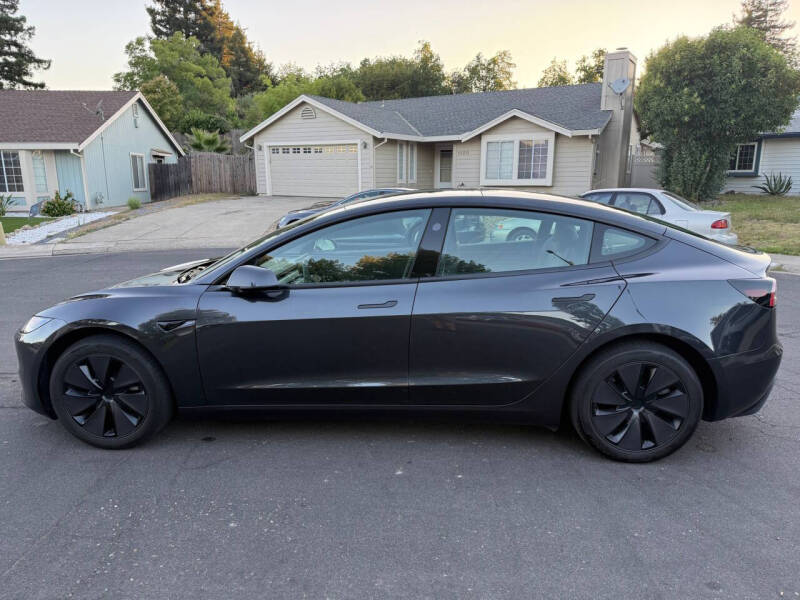 2025 Tesla Model 3 Long Range