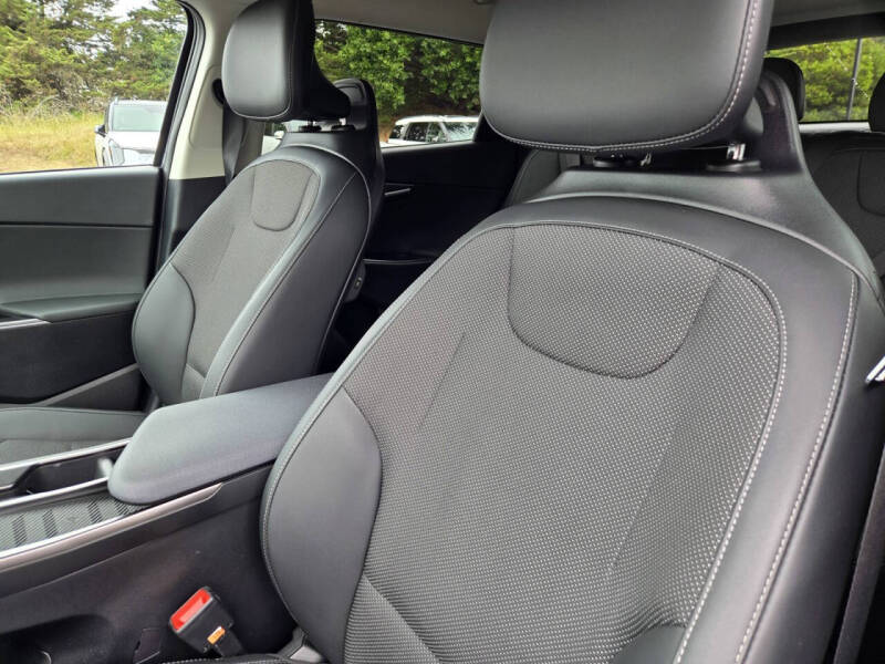 2024 Kia EV6 Light