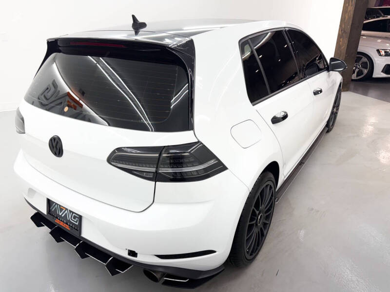 2019 Volkswagen Golf GTI SE