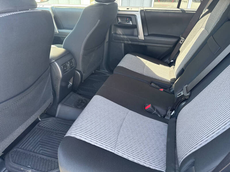 2024 Toyota 4Runner SR5