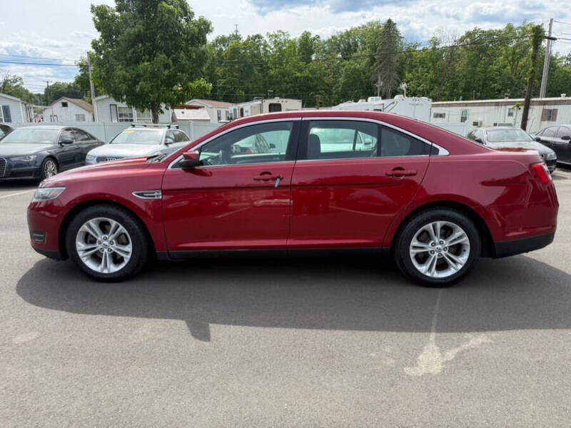 2014 Ford Taurus SEL