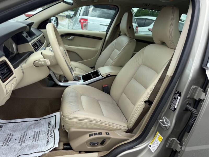 2015 Volvo XC70 T6 Premier Plus
