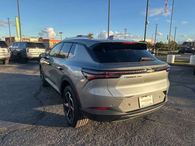 2026 Chevrolet Equinox EV LT 2