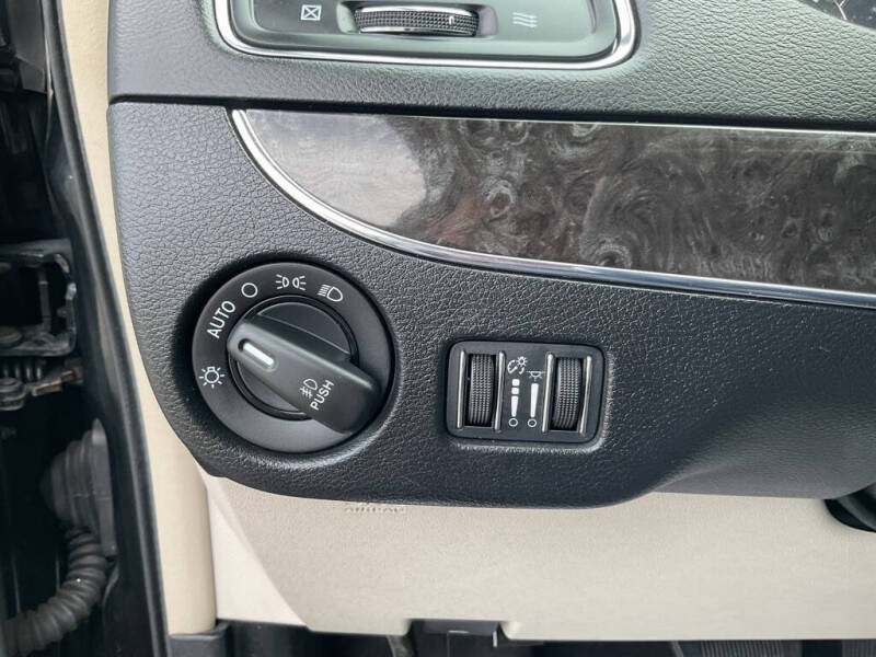 2015 Chrysler Town and Country Touring